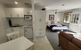Riesling Trail & Clare Valley Cottages